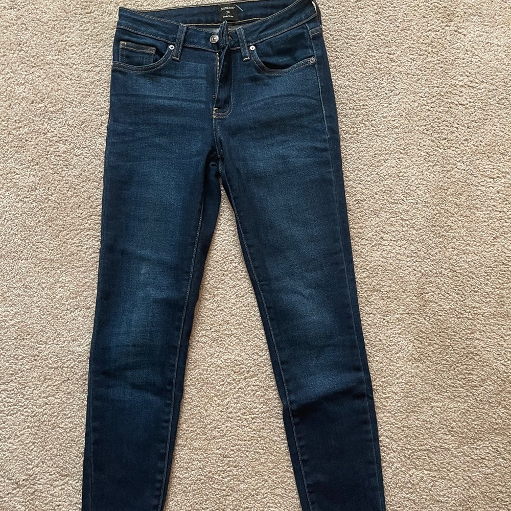 Dark wash skinny jeans